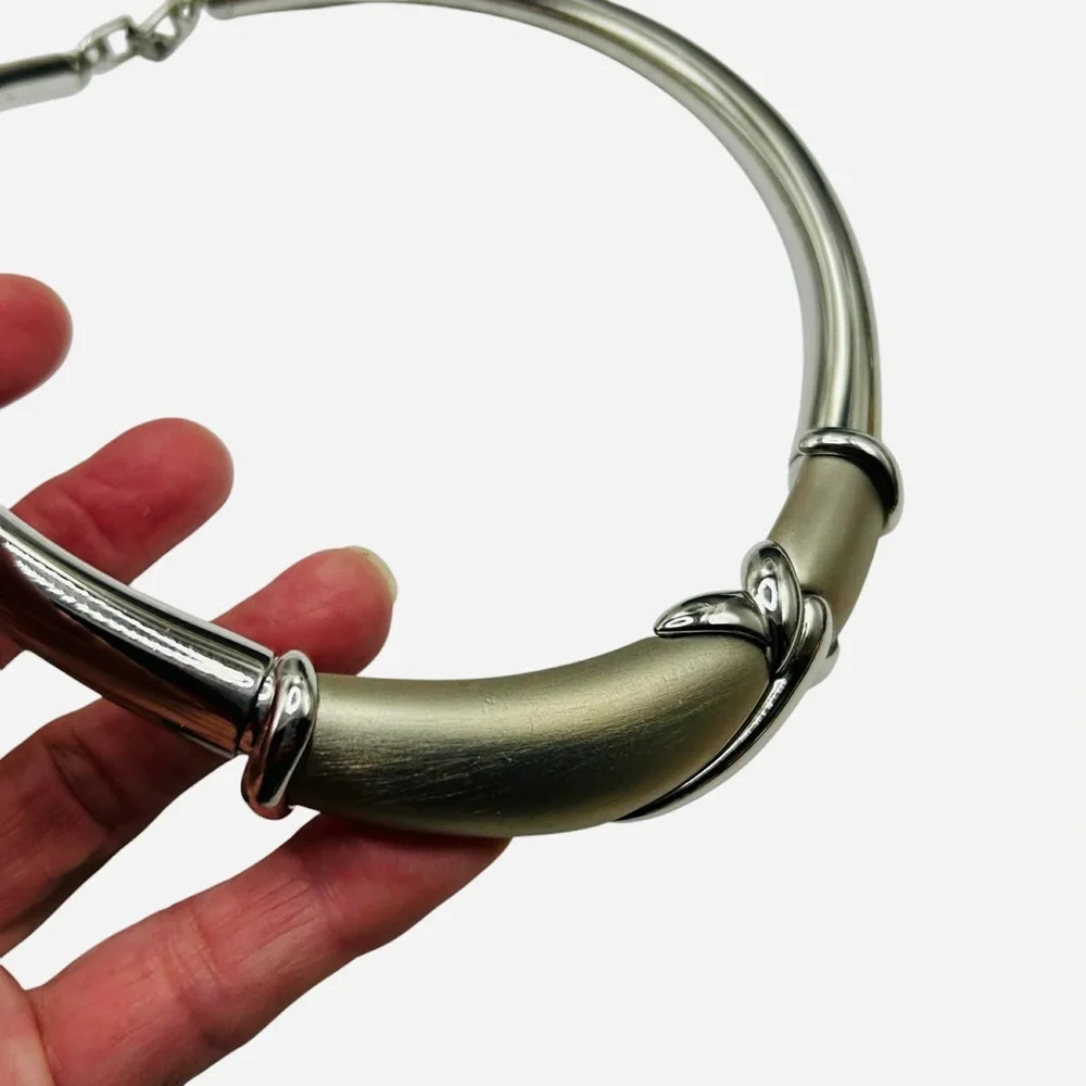 Vintage Napier Modernist Silver Tone Collar Necklace